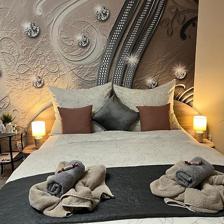 Oreo Apartman Eger Extérieur photo