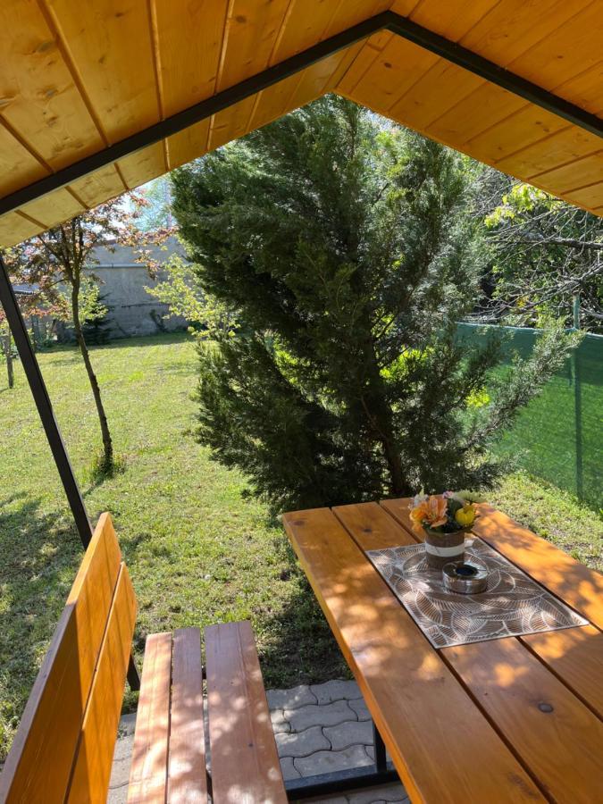 Oreo Apartman Eger Extérieur photo