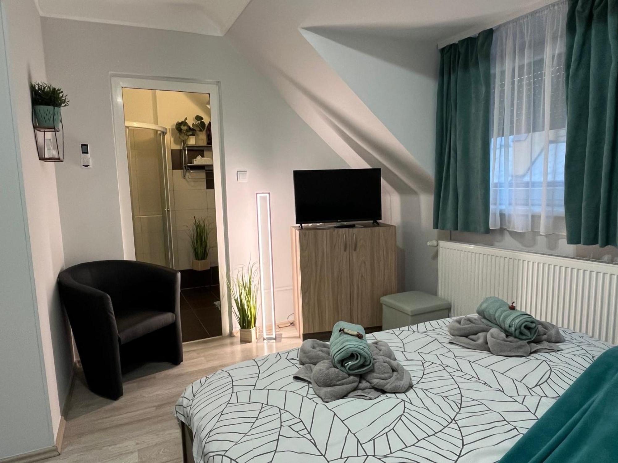 Oreo Apartman Eger Extérieur photo