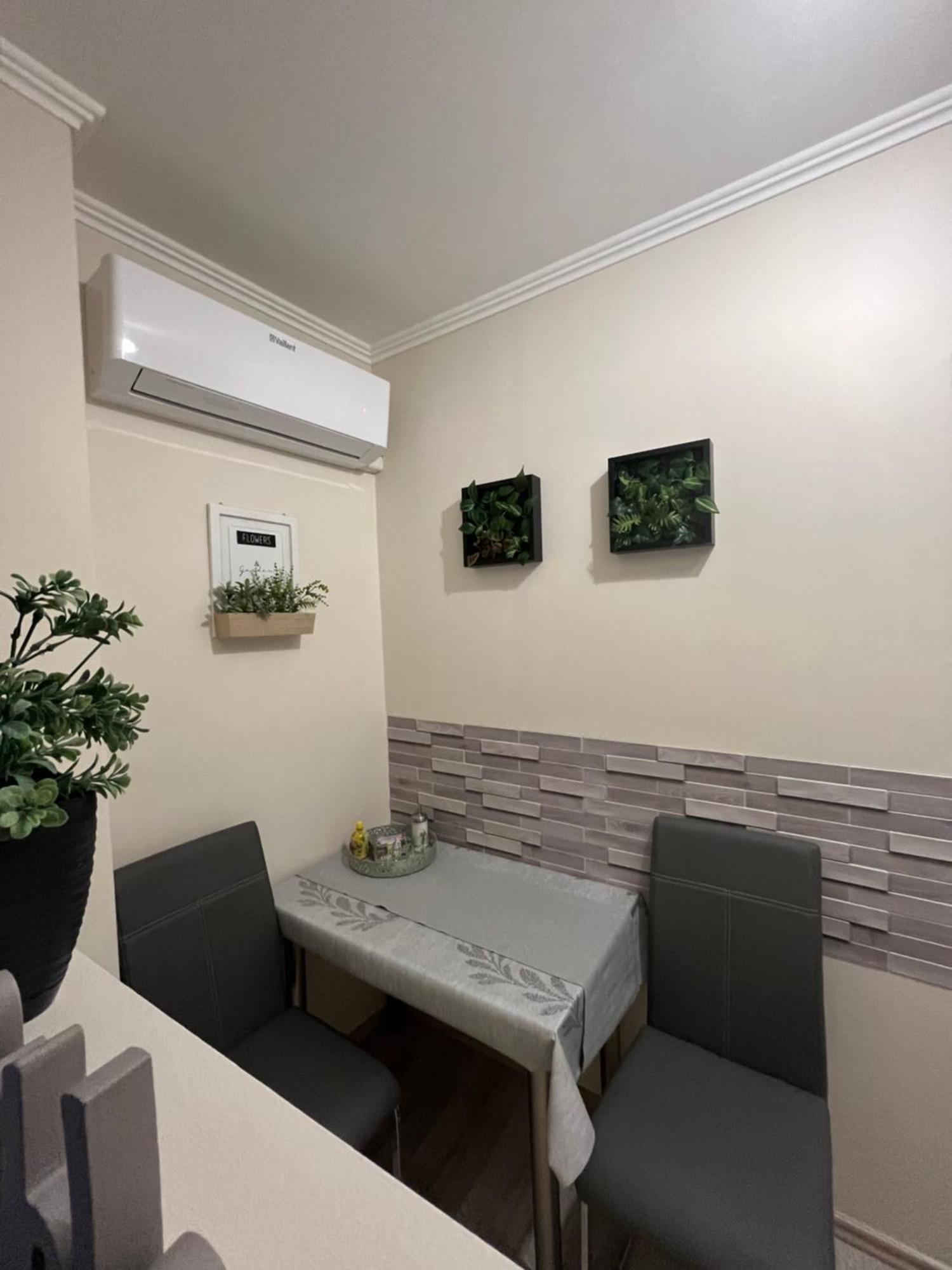 Oreo Apartman Eger Extérieur photo