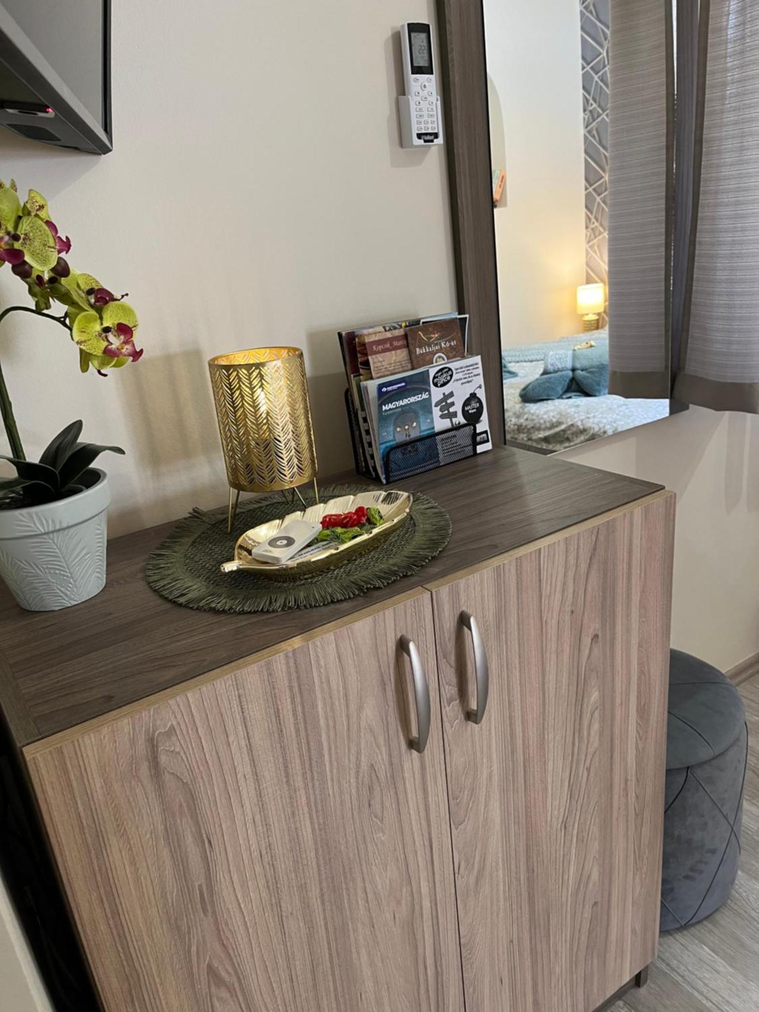 Oreo Apartman Eger Extérieur photo