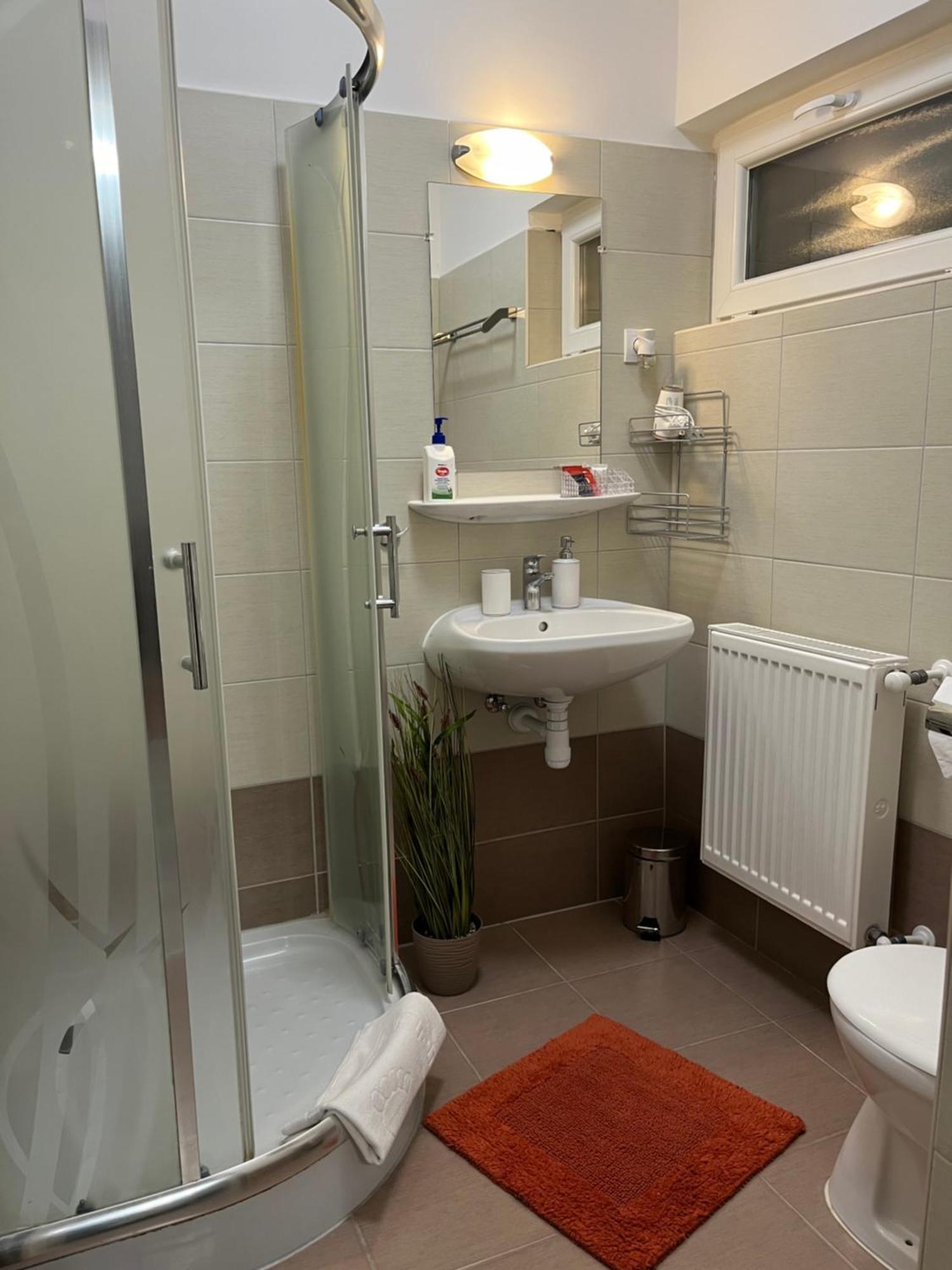 Oreo Apartman Eger Chambre photo
